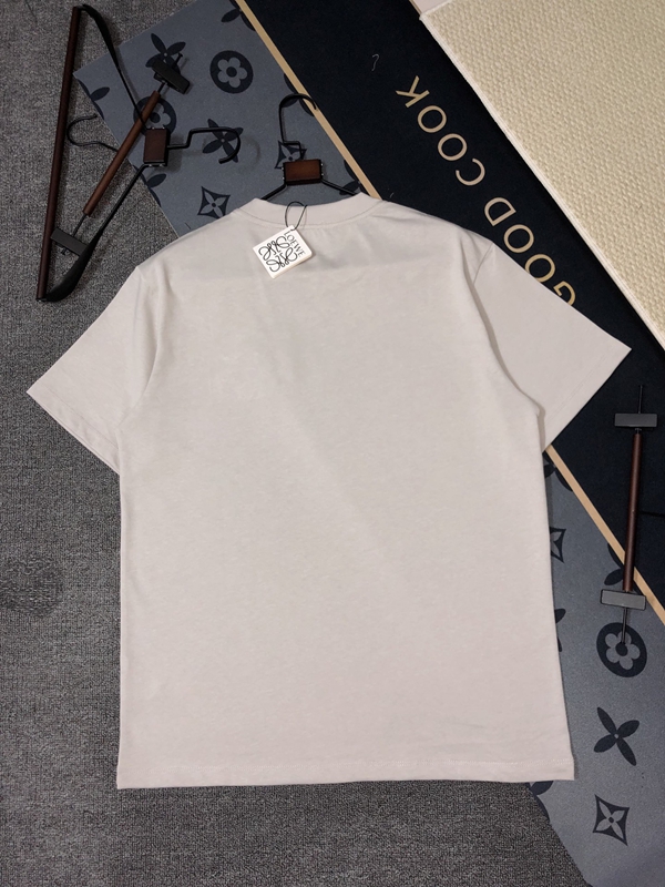 ブランドTシャツ角部分ディテール